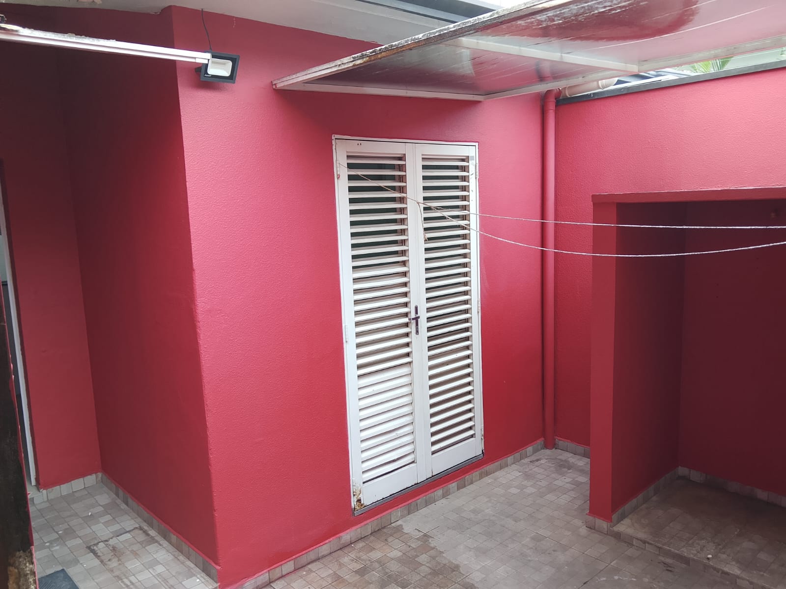 Área externa renovada pela LF Pinturas em São Paulo